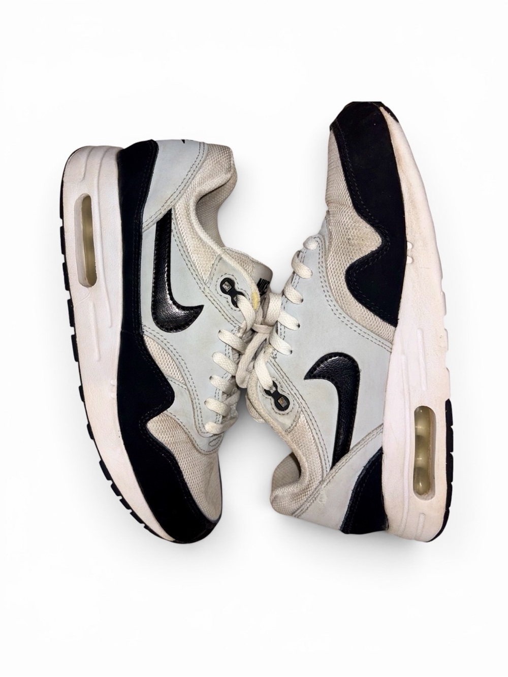 Nike Air Max Big Kid Size 6 White and Black Sneakers